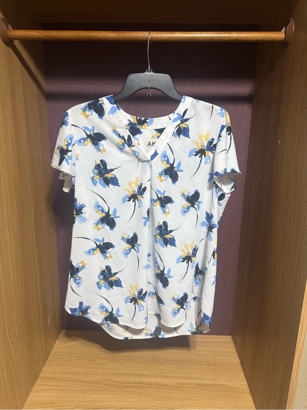 Anne Klein White Blue Yellow Floral V-Neck Blouse Petite Large